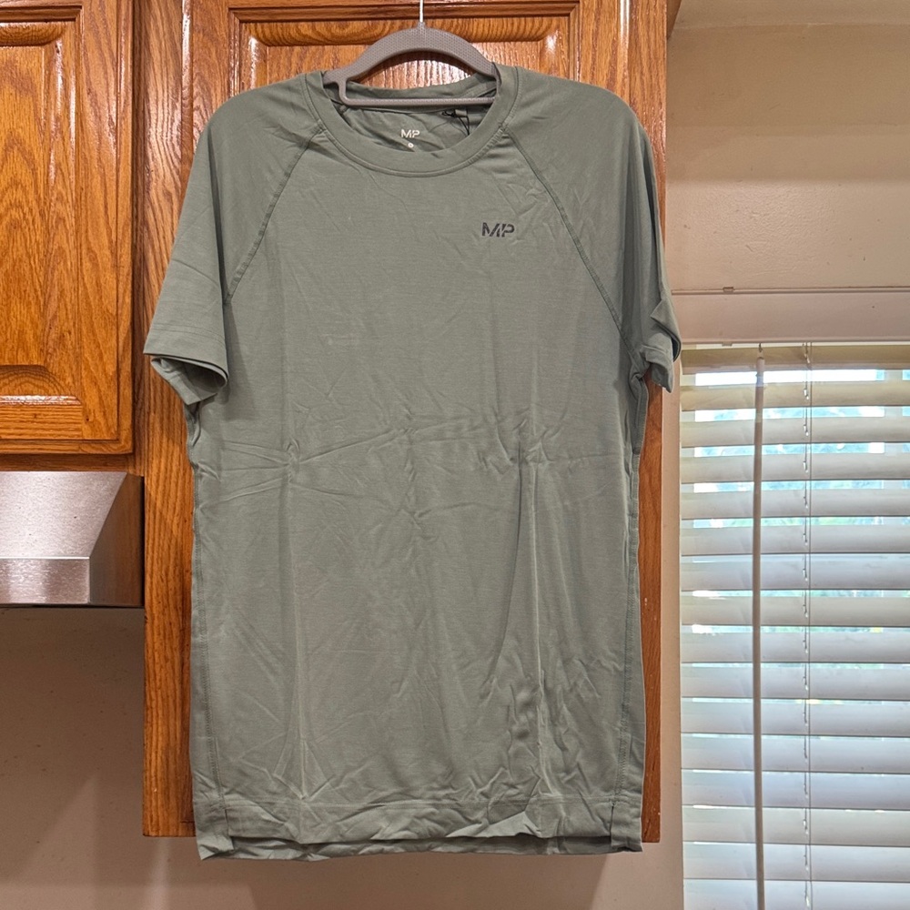 NWT Men's MyProtein Green Workout Tee size SMALL (36-38)